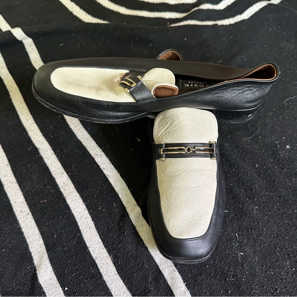 Leather Loafers / Oxfords